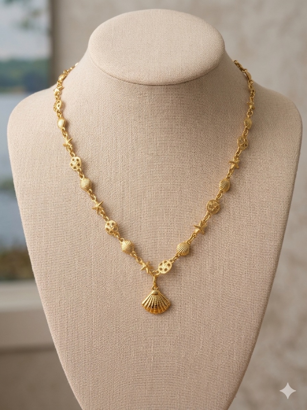 Gold 🏝️Sea Shell 🐚 Necklace with Pendant 👙